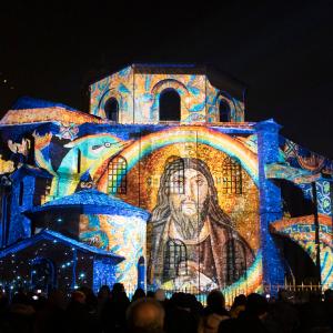 Arte e cultura, binomio inscindibile anche per le feste - Video mapping Ravenna foto di anonimo